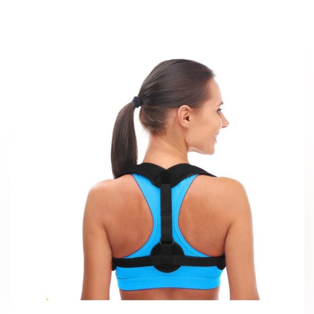Adjustable Unisex Posture
Corrector Brace